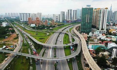 TP HCM đổi tên 7,8km Xa lộ Hà Nội