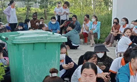 Lý do 300 công nhân may nhất quyết không vào xưởng làm việc