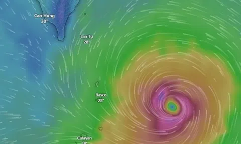 Xuất hiện bão gần Biển Đông