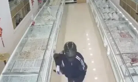 Nghi phạm cướp tiệm vàng ở Hưng Yên đang trong thời gian chấp hành án tù treo