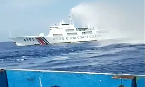 Phản đối hành vi sử dụng vũ lực với tàu cá của Việt Nam