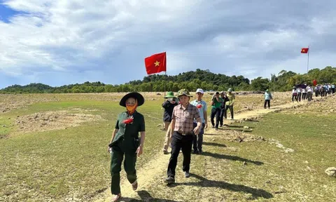 Tìm mảnh ghép ký ức trong lòng hồ Kẻ Gỗ: Sân bay LiBi không bao giờ bị quên lãng