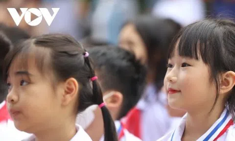 Trường học ở Hà Nội được phép thu những khoản nào đầu năm học?