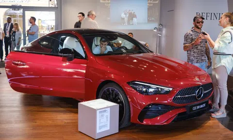 IAA23 Trên tay Mercedes-Benz CLE hoàn toàn mới: Thay thế C và E Coupé