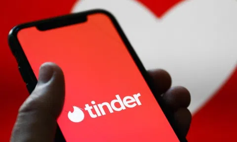 Quẹt Tinder để tìm việc thời khủng hoảng kinh tế ở Trung Quốc