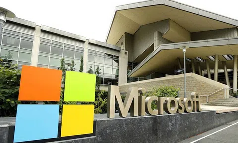 Nga thay hệ điều hành Windows và Microsoft Office