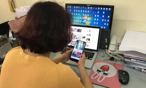 Nhấp vào quảng cáo trên Facebook để mua gạo, bánh quy, 11 người mất 9,8 tỷ đồng