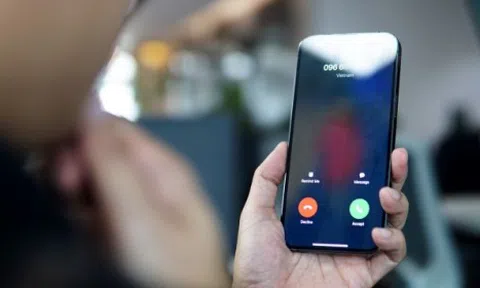 Cơ quan chức năng cảnh báo: Nghe điện thoại từ số lạ, nếu có dấu hiệu này phải cúp máy ngay!