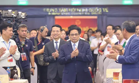 Khai thác "mỏ vàng" dữ liệu số