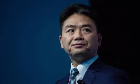 Một tỷ phú Trung Quốc “bốc hơi” một nửa tài sản vì công ty không đọ được với Alibaba