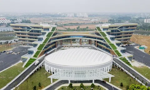 'Đột nhập' đại bản doanh của 'đại bàng' công nghệ đầu tiên ở Việt Nam