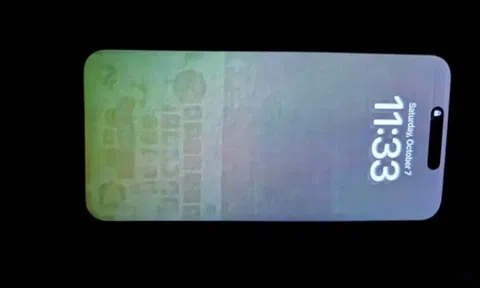 Một số chiếc iPhone 15 Pro Max bị lỗi màn hình nghiêm trọng