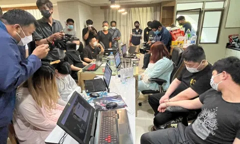 Giám đốc đầu tư trực tuyến rồi mất sạch tiền: Cảnh sát phát hiện 200.000 nạn nhân tương tự, nhưng khi ập đến thì đường dây lừa đảo biến mất như chưa hề tồn tại