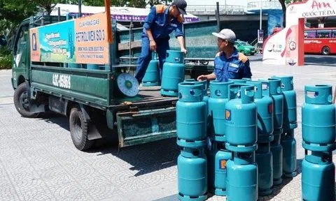 Giá gas bán lẻ tháng 11 tiếp tục tăng