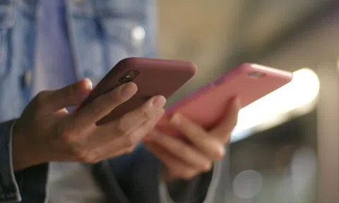 Sau một cuộc điện thoại, người phụ nữ lập tài khoản ngân hàng mới đứng tên mình rồi chuyển hết tiền sang, kết cục bị lừa mất 3,5 tỷ đồng