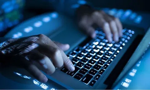 Cuộc chiến bản quyền trên không gian mạng