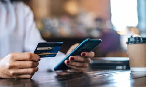 Thấy 18 ứng dụng này trong điện thoại phải xóa ngay: Cẩn thận tiền trong tài khoản ngân hàng "bốc hơi"!