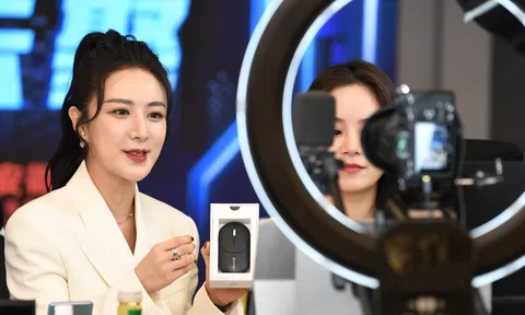 Mơ thành công như Trung Quốc, người hàng xóm châu Á thất bại vì quá hấp tấp: "Chúng tôi phạm sai lầm rồi"