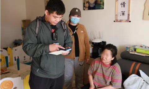 1.000 công an được huy động truy quét lừa đảo sau khi 2.000 người trong thành phố trình báo mất tiền trong tài khoản vì một cuộc điện thoại