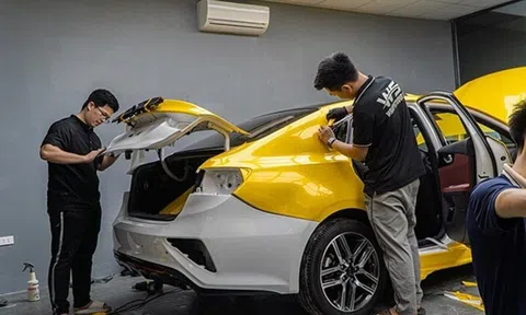 Lý do không nên dán xe ô tô