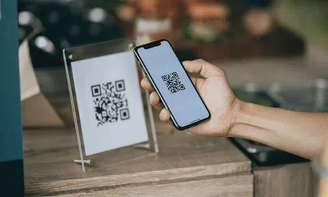 Cảnh giác chiêu trò lừa đảo bằng mã QR độc hại, lỡ tay quét nhầm có thể mất sạch tiền trong tài khoản!