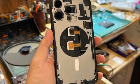 Thợ Việt độ 2 SIM vật lý cho iPhone 15 khóa mạng Mỹ