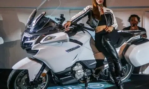 Ra mắt ‘hàng khủng’ 2024 CFMoto 1250TR-G giá gần nửa tỷ