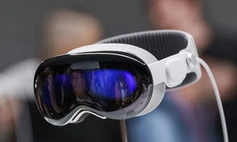 Apple 'chiếm sóng' CES theo cách đặc biệt