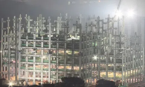 Trung Quốc: 1.200 người cùng công nghệ đỉnh xây tòa nhà chọc trời 180.000m2 trong 19 ngày gây chấn động toàn cầu