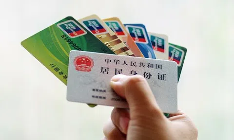 Một nhân viên công ty dệt may có hơn 700 triệu USD trong tài khoản ngân hàng bị bắt, lộ ra đường dây giao dịch phi pháp hơn 2,2 tỷ USD