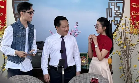 Khi lãnh đạo thành phố livestream bán hàng