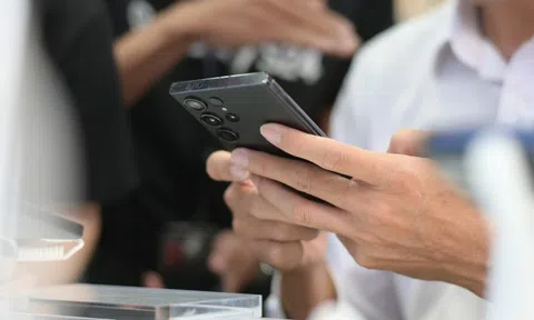 Diễn biến giá lạ của Galaxy S24 ngày mở bán