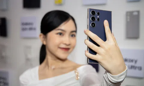 Sếp Samsung lên tiếng về ảnh AI