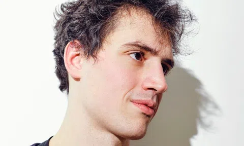 Startup 9 tháng tuổi đe dọa vị thế các gã khổng lồ AI: Được Microsoft rót 2 tỷ USD, chi phí đào tạo mô hình chỉ bằng ½ OpenAI, founder 9X là cựu nhân viên Google