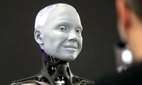 CEO Nvidia tiết lộ siêu AI sẽ tư duy như con người trong 5 năm tới, sở hữu một điểm khiến các nhà khoa học phải 'kinh sợ'