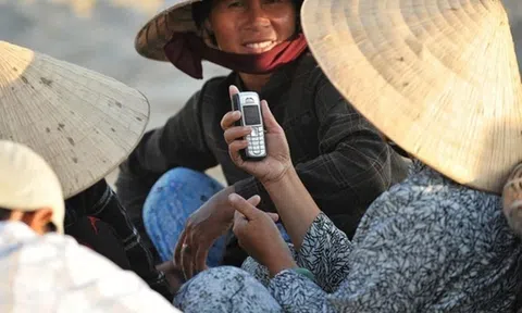 Từ ngày mai, điện thoại 2G không hợp quy sẽ bị 'cấm cửa'