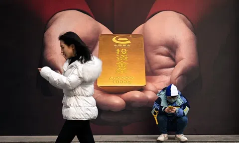 Quốc gia láng giềng Việt Nam xem xét việc yêu cầu trả lương cho người lao động phải trả lời tin nhắn công việc sau giờ làm