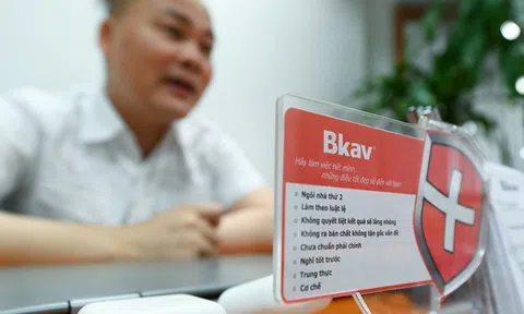 Giữa bế bối nợ lương, công ty của ông Nguyễn Tử Quảng vẫn đang tuyển dụng hàng loạt vị trí