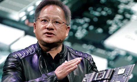 CEO Nvidia: “Ai mà không thể là kỹ sư câu lệnh chứ? Khi vợ tôi nói chuyện với tôi, cô ấy cũng đang tạo câu lệnh”