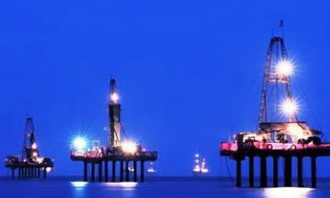 67 giàn khoan sâu 2.000m định tạm dừng hoạt động thì bất ngờ báo tin vui, kho vàng lộ diện, công nghệ cao vào việc