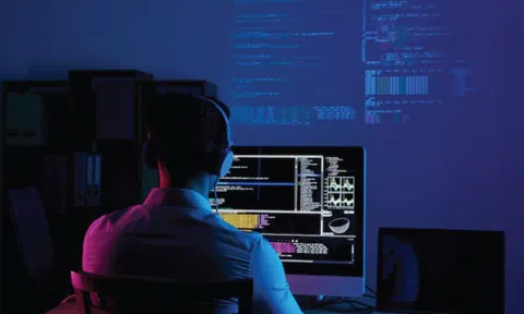 30 tuổi, đang làm sếp ở công ty công nghệ nhỏ, tôi có nên "nhảy" sang công ty lớn với vị trí thấp hơn?