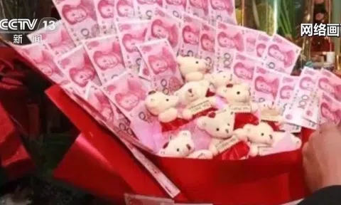 Nhận làm các bó hoa tiền siêu đắt đỏ để khách tặng bạn gái, bố mẹ... hàng loạt chủ hàng hoa bị đóng băng tài khoản ngân hàng, công an triệu tập