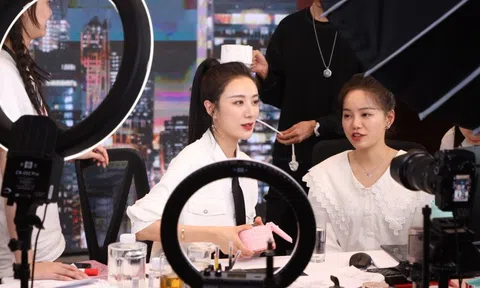 Ngày tàn của các ‘chiến thần’ bán hàng livestream: JD chính thức dùng AI tạo hình nhà sáng lập để bán hàng trực tuyến, thu về hơn 20 triệu lượt xem trong chưa đầy 1 tiếng