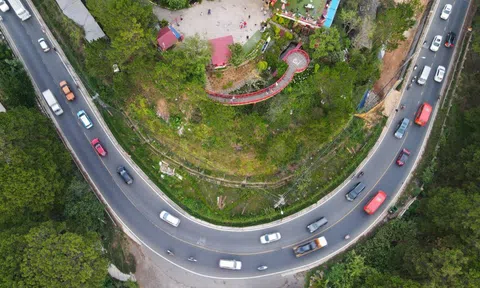 Lộ diện top điểm du lịch nội địa được du khách quan tâm nhất: "Tiểu Paris" 3 năm liên tiếp nằm trong top 3
