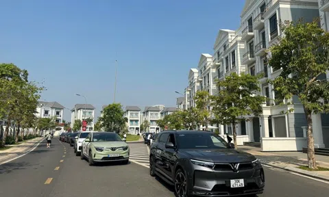 Rẻ hơn taxi, tiện hơn xe buýt: Xe điện VinFast “gây sốt” với chính sách “khủng”