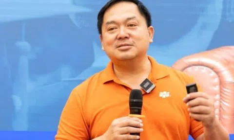 Ông Hoàng Nam Tiến: 'Chính những người biết sử dụng AI sẽ thay thế nhóm còn lại'