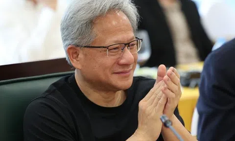 CEO NVIDIA Jensen Huang: Việt Nam có 1 triệu người làm CNTT, nếu chuyển đổi sang 1 triệu người làm bán dẫn thì Việt Nam sẽ tiến nhanh hơn rất nhiều