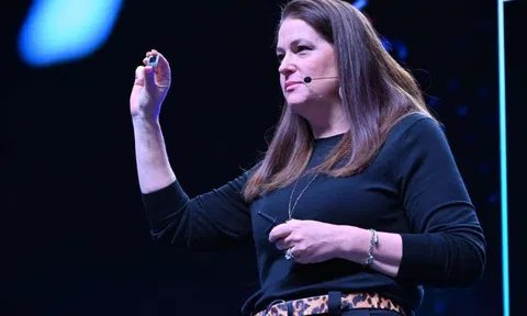 Phó chủ tịch điều hành Intel: “Chẳng có lý do gì mà người dùng Việt Nam lại không nhanh chóng lên đời máy tính AI!"