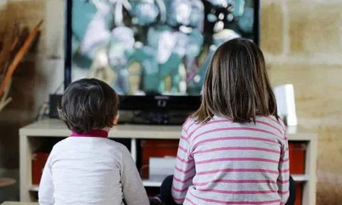 Những ứng dụng giúp cha mẹ kiểm soát con xem điện thoại, TV trong kỳ nghỉ hè