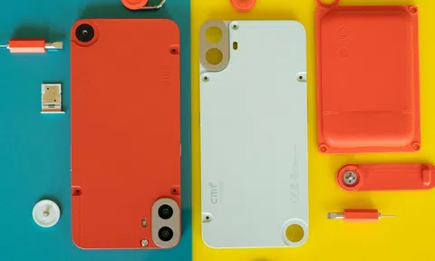 Smartphone hiếm hoi có thể tháo nắp lưng